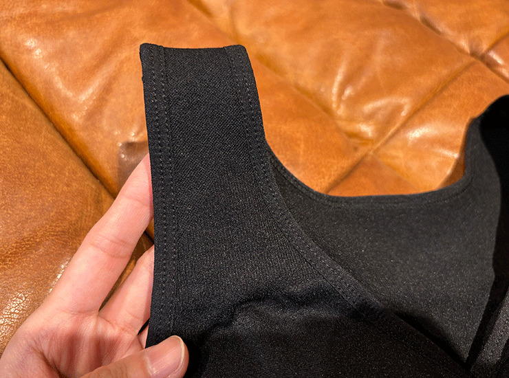 キュリエットブラトップの肩紐部分