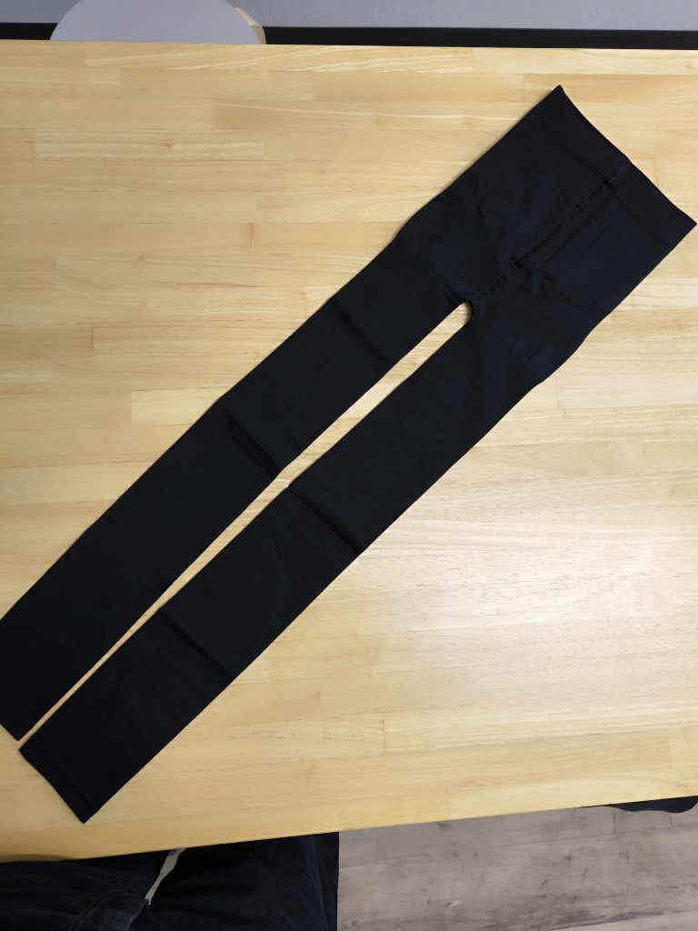 キュリエットスリムレギンス実際の商品
